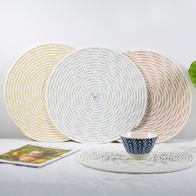 Matorino -15 Inch Round Braided Placemats Set, Washable Heat Resistant Cotton Polyester Circle Place Mats for Kitchen Dining Table - Canvas Beige.