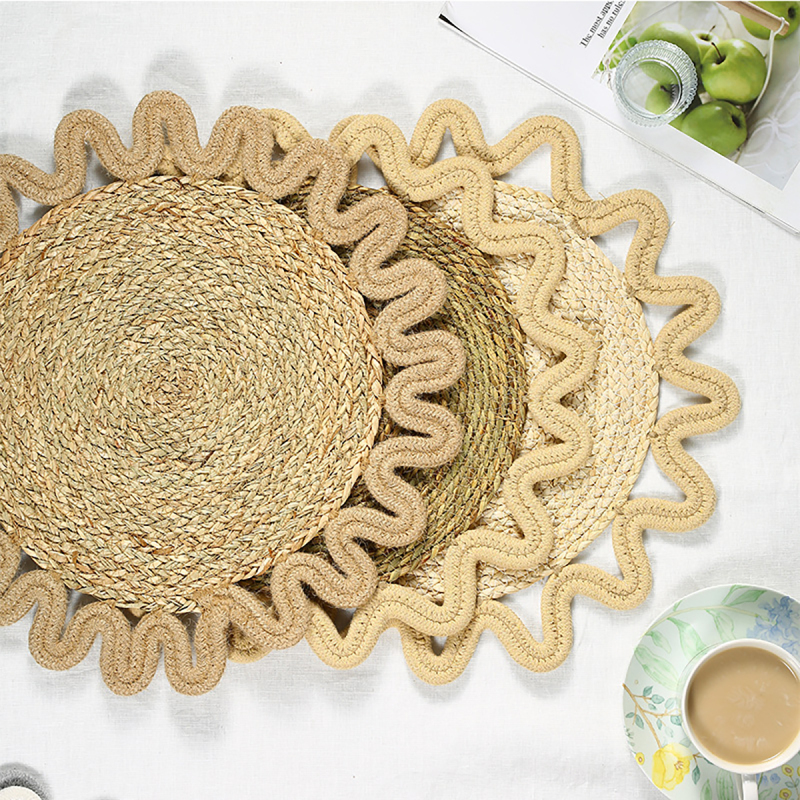 Matorino -Flower Boho Placemats Set, Round Placemats for Dining Table, Water Hyacinth Wicker Placemats, Straw Placemats, Natural Round Woven Placemats.