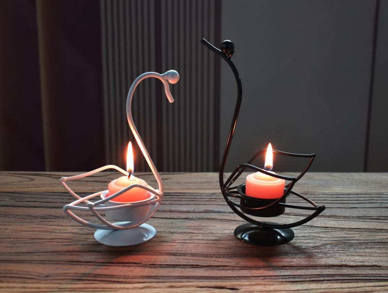 Matorino -Metal Wire Candle Holder Set of 2, Metal Wire Iron Tealight Candle Holders for Tables Decor Living Room Bathroom Decorations.