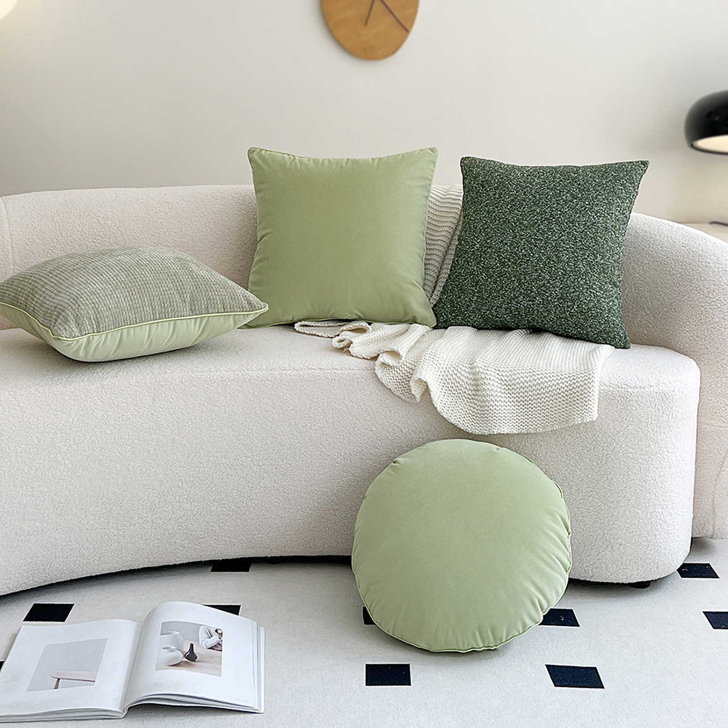 MatoRino Minimalist Throw Pillow – Modern Design to Elevate Your Sofa or Bed Decor, Ultra-Plush Design for Maximum Comfort and Elegance, Vibrant Patterns for a Cozy and Stylish Home Atmosphere,Add a Touch of Luxury to Your Living Room or Bedroom Decor.