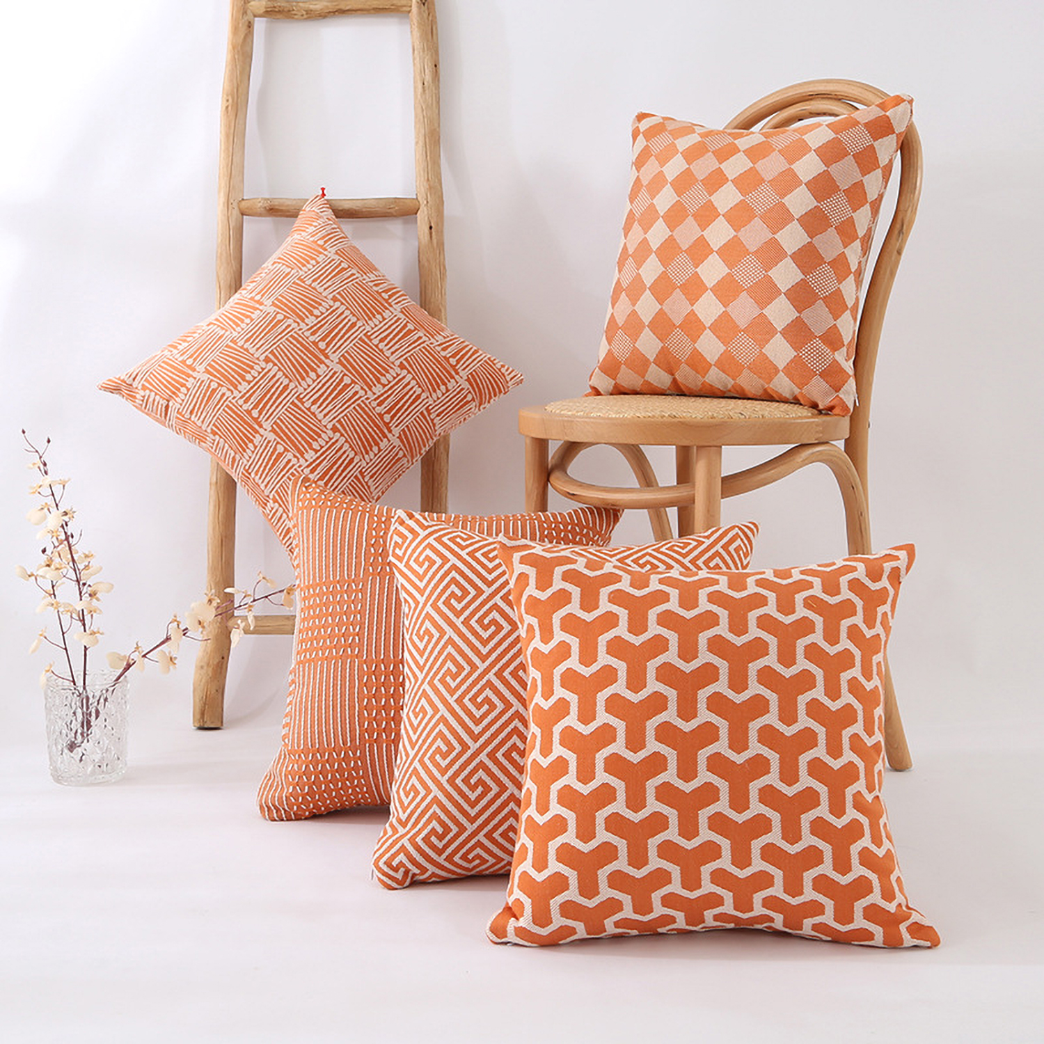 MatoRino Minimalist Throw Pillow – Modern Design to Elevate Your Sofa or Bed Decor, Ultra-Plush Design for Maximum Comfort and Elegance, Vibrant Patterns for a Cozy and Stylish Home Atmosphere,Add a Touch of Luxury to Your Living Room or Bedroom Decor.