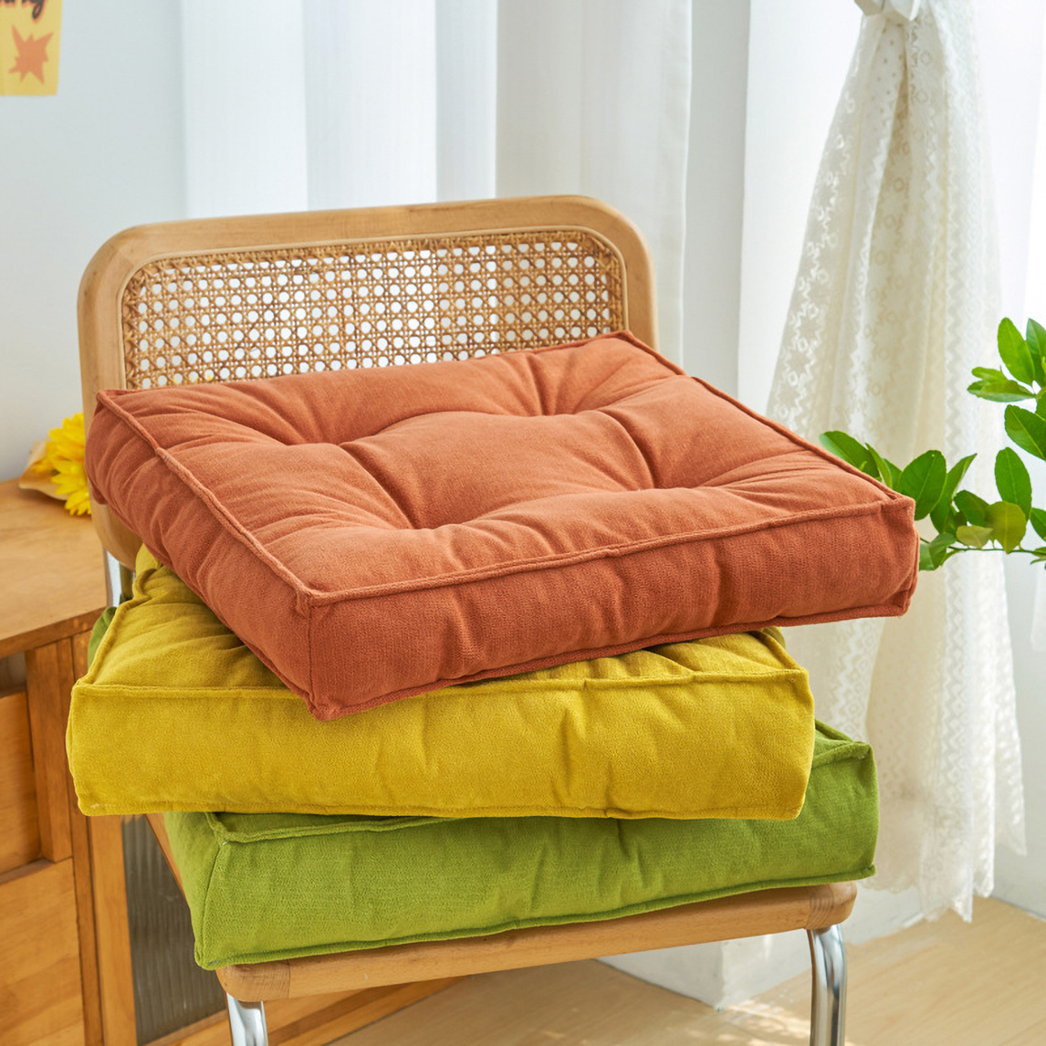 MatoRino Minimalist Throw Pillow – Modern Design to Elevate Your Sofa or Bed Decor, Ultra-Plush Design for Maximum Comfort and Elegance, Vibrant Patterns for a Cozy and Stylish Home Atmosphere,Add a Touch of Luxury to Your Living Room or Bedroom Decor.