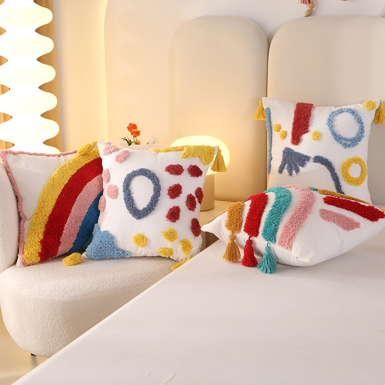 MatoRino Minimalist Throw Pillow – Modern Design to Elevate Your Sofa or Bed Decor, Ultra-Plush Design for Maximum Comfort and Elegance, Vibrant Patterns for a Cozy and Stylish Home Atmosphere,Add a Touch of Luxury to Your Living Room or Bedroom Decor.