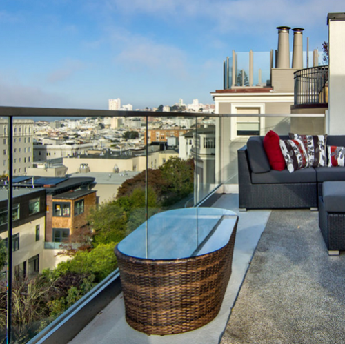 Aluminum u channel glass balcony railing with square top handrail