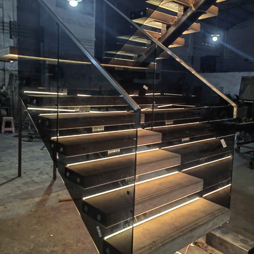 Stairs with led light is very popular!
