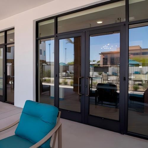 Modern Commercial Aluminum Double Glazed Casement Door, Manual Operation, for Supermarket &amp; Store Exterior Entrance