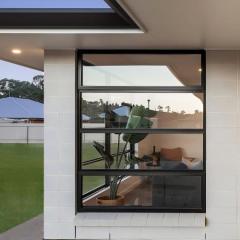 Minimalist Design Seaview Villa Custom Size Aluminum Awning Window