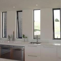 Minimalist Design Seaview Villa Custom Size Aluminum Awning Window