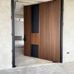 Wood Grain Veneer Aluminum Entry Door with Paneled Design, Customizable for Villas & Apartments
