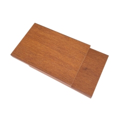 Revêtement extérieur en bambou couleur bois naturel, façade en bambou rainurée à clin, revêtement extérieur en bambou
