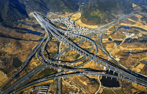 Why Do Smart Highway Projects Adopt Industrial-Grade Optical Modules?