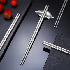 1 Pair Korean Stainless Steel Chopsticks Laser Engraving Patterns Food Sticks Portable Reusable Chopstick Sushi Hashi