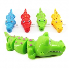 1*Crocodile Clockwork Toy Children Kids Classic Gifts A lovely toy for your kids Delicate Lovely Crocodile Shape Wind Up Toy