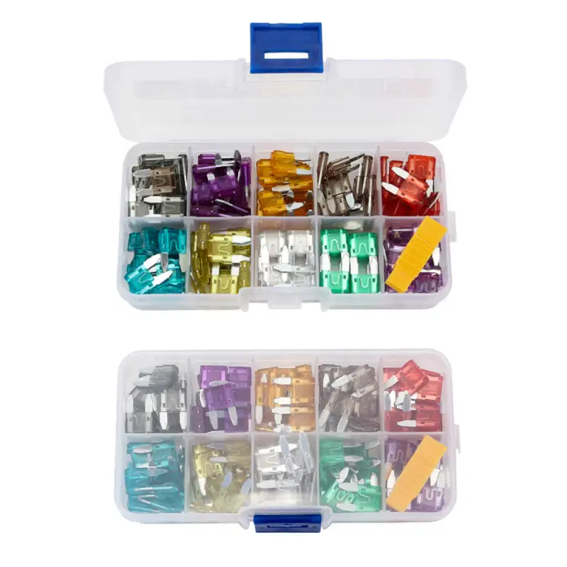 Automotive Fuse With Fuse Puller