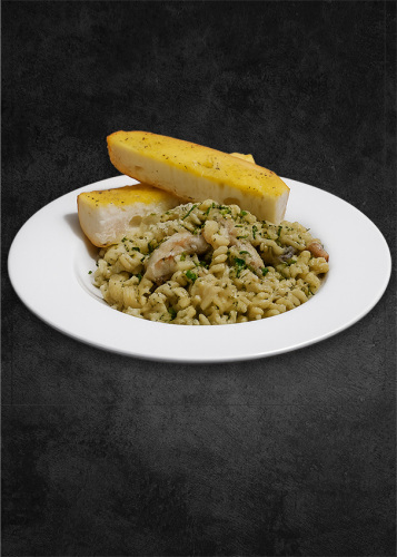 Creamy Chicken Pesto Pasta
