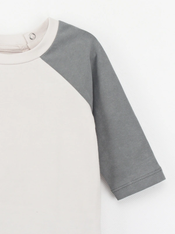 leo raglan long sleeve tee