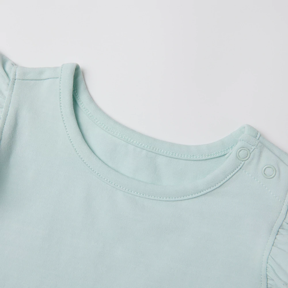 Organic cotton plant-dyed baby girl ruffle short-sleeve tee by SENSENG