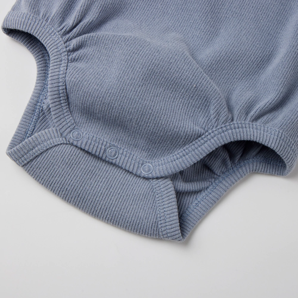 Senseng organic cotton baby bodysuit with plant-based dyes – unisex slip-on short sleeve