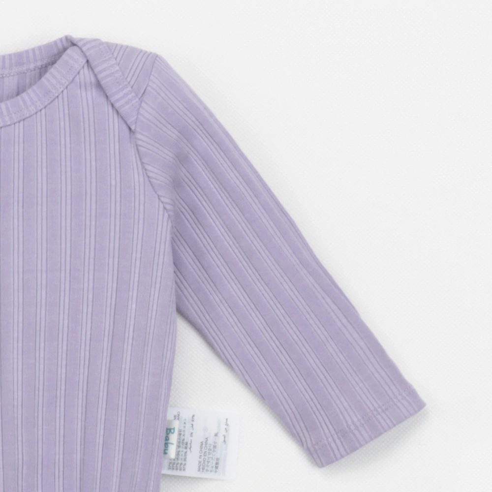  Lap shoulder detail on long-sleeve bodysuit