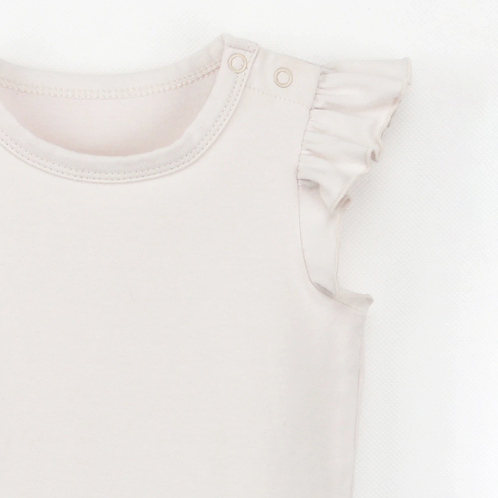 Organic cotton baby girl ruffle bodysuit in plant-dyed pink – eco baby apparel