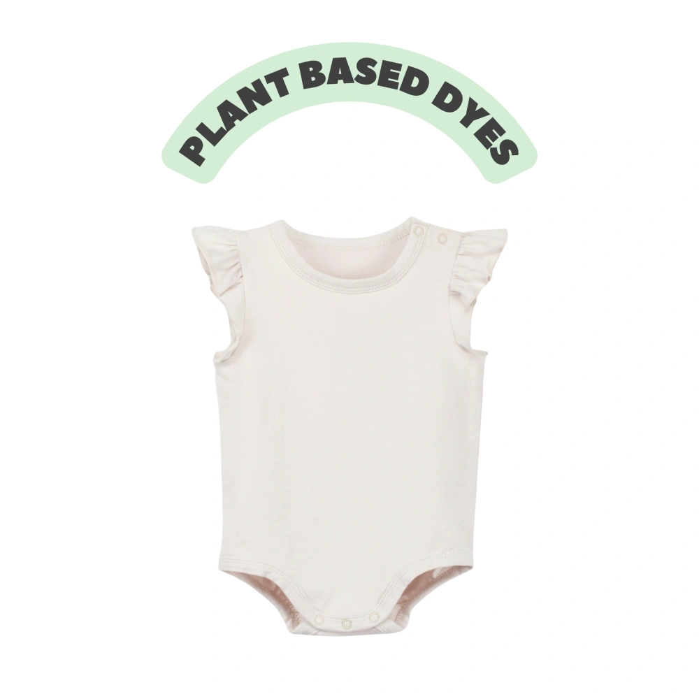 Plant-dyed organic-cotton short sleeve ruffle baby bodysuit (K1230821)