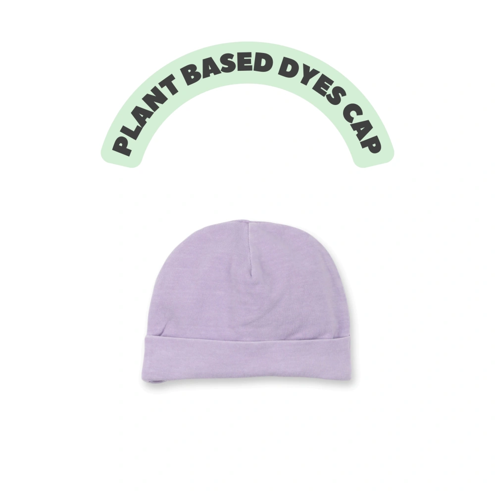 Organic cotton plant-dyed baby skateboard beanie in soft rib knit – newborn fit