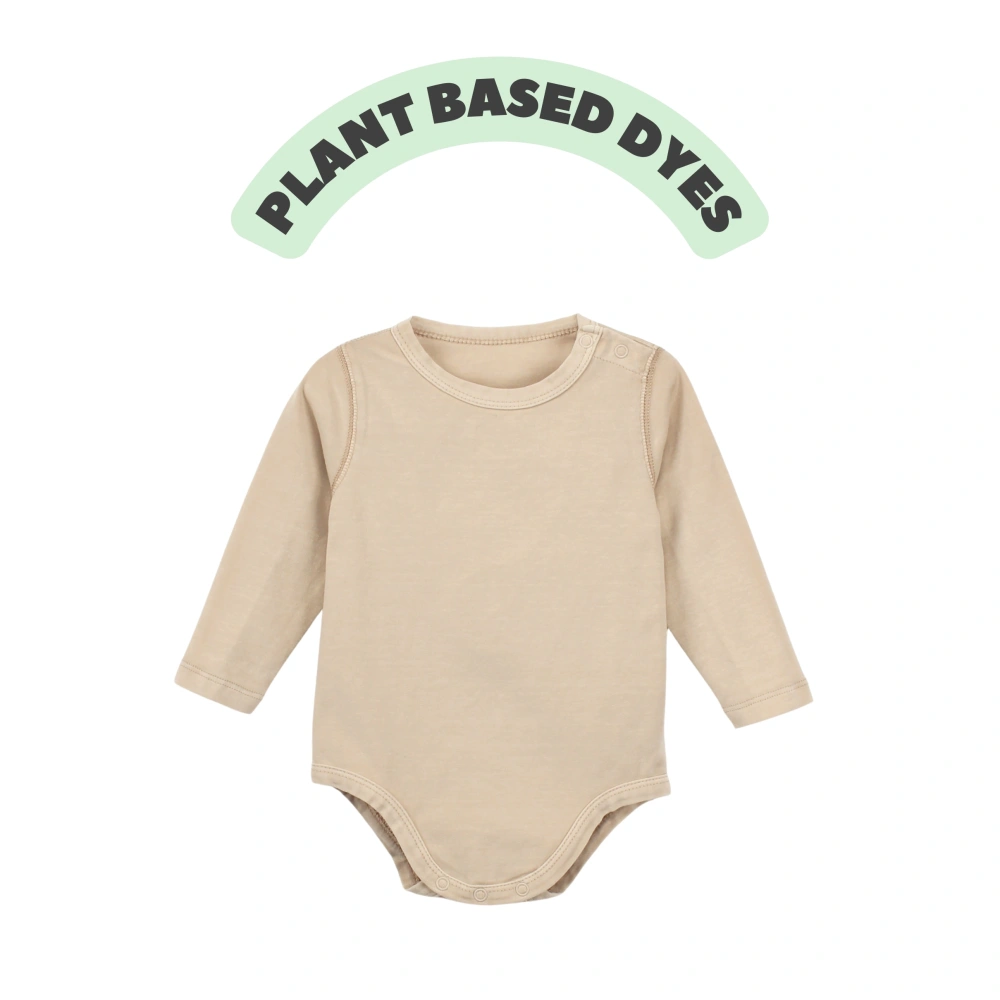 Organic-cotton plant-dyed long sleeve baby bodysuit with snap closure