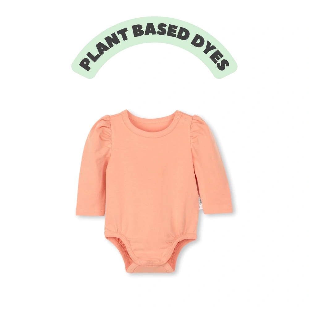 Plant-dyed organic cotton baby girl bubble long sleeve onesie