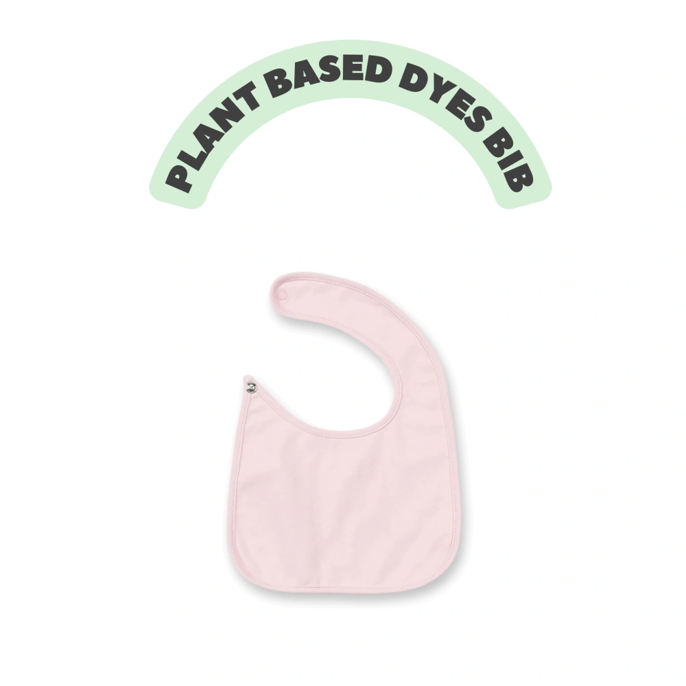 Organic cotton bib in natural hue—easy on/off, everyday feeding accessory