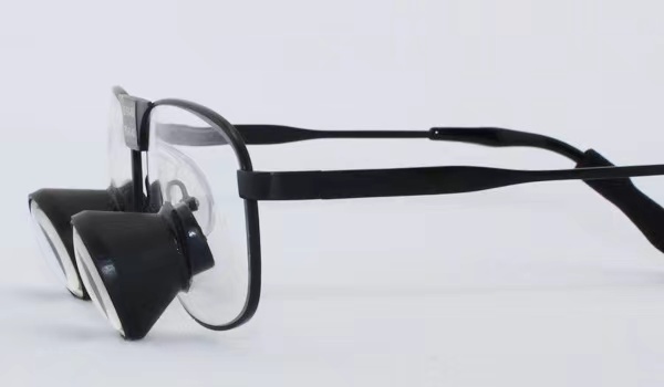 Custom Made TTL dental loupes surgical loupes 2.5x 3.0x 3.5x Titanium Frames with LED lights H60