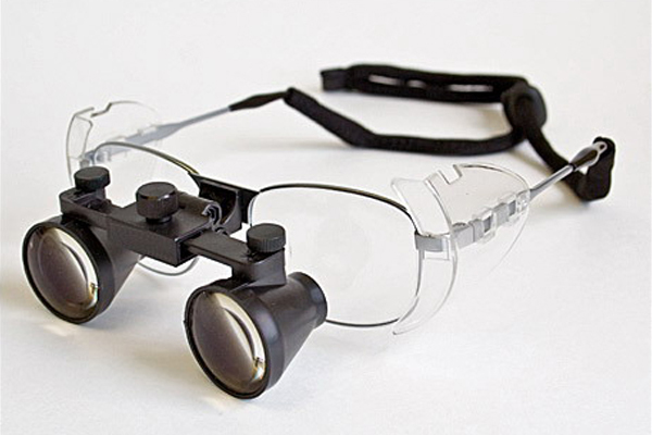 Flip Up galilean Loupes 2.5x 3.0x 3.5x with Titanium Frames