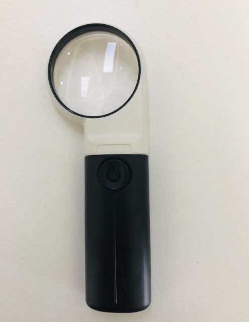 Handheld magnifier C-181140/c-181160 with LED light Illumination