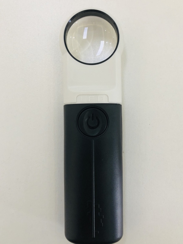 Handheld magnifier C-181140/c-181160 with LED light Illumination