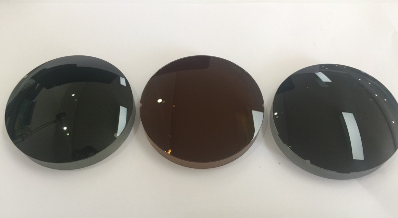 Semi-finished Polarized MR-8 Lens Dia: 75mm Cener thickness 10mm N=1.60