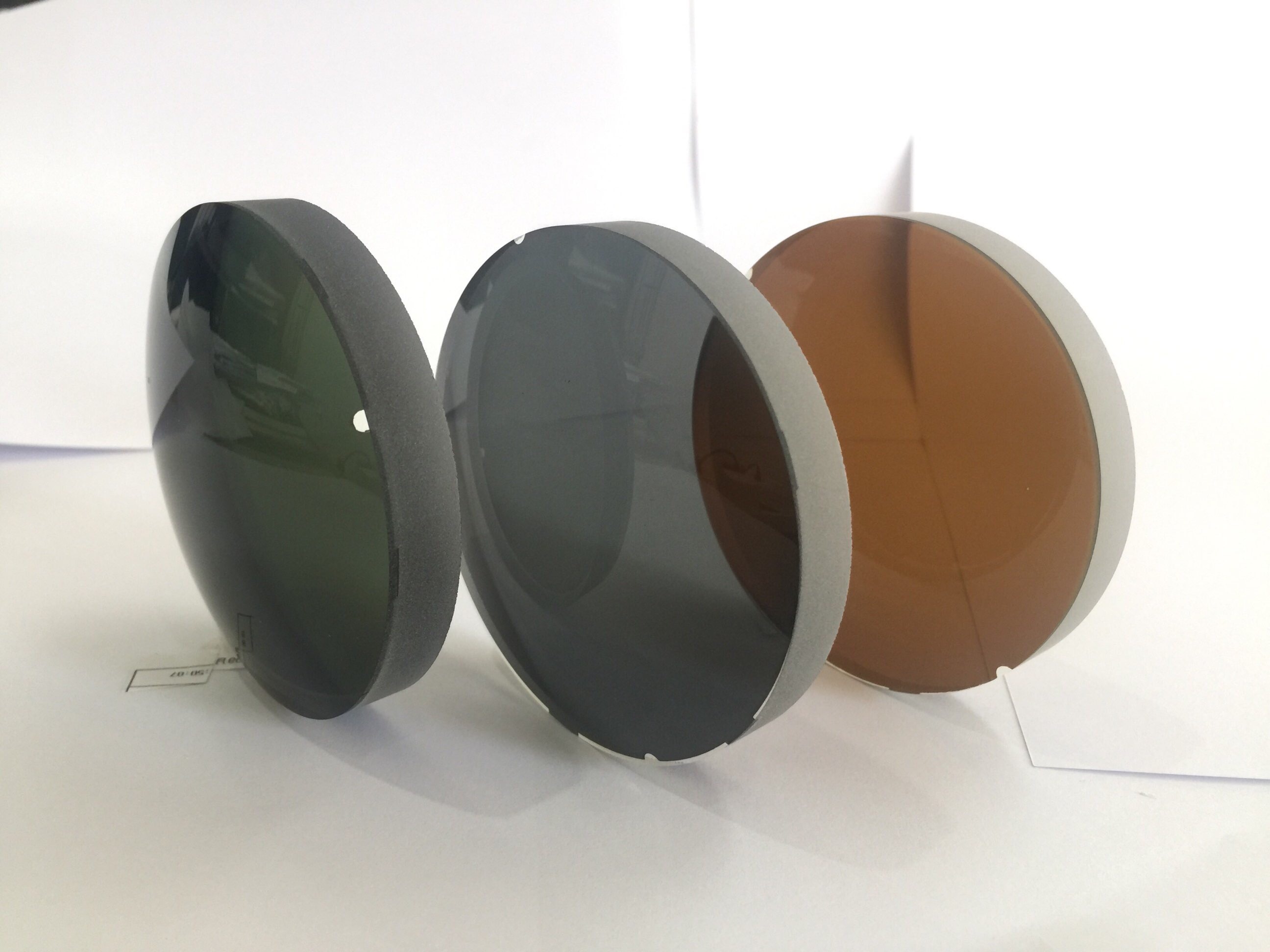 Semi-finished Polarized MR-8 Lens Dia: 75mm Cener thickness 9mm-13mm  N=1.60