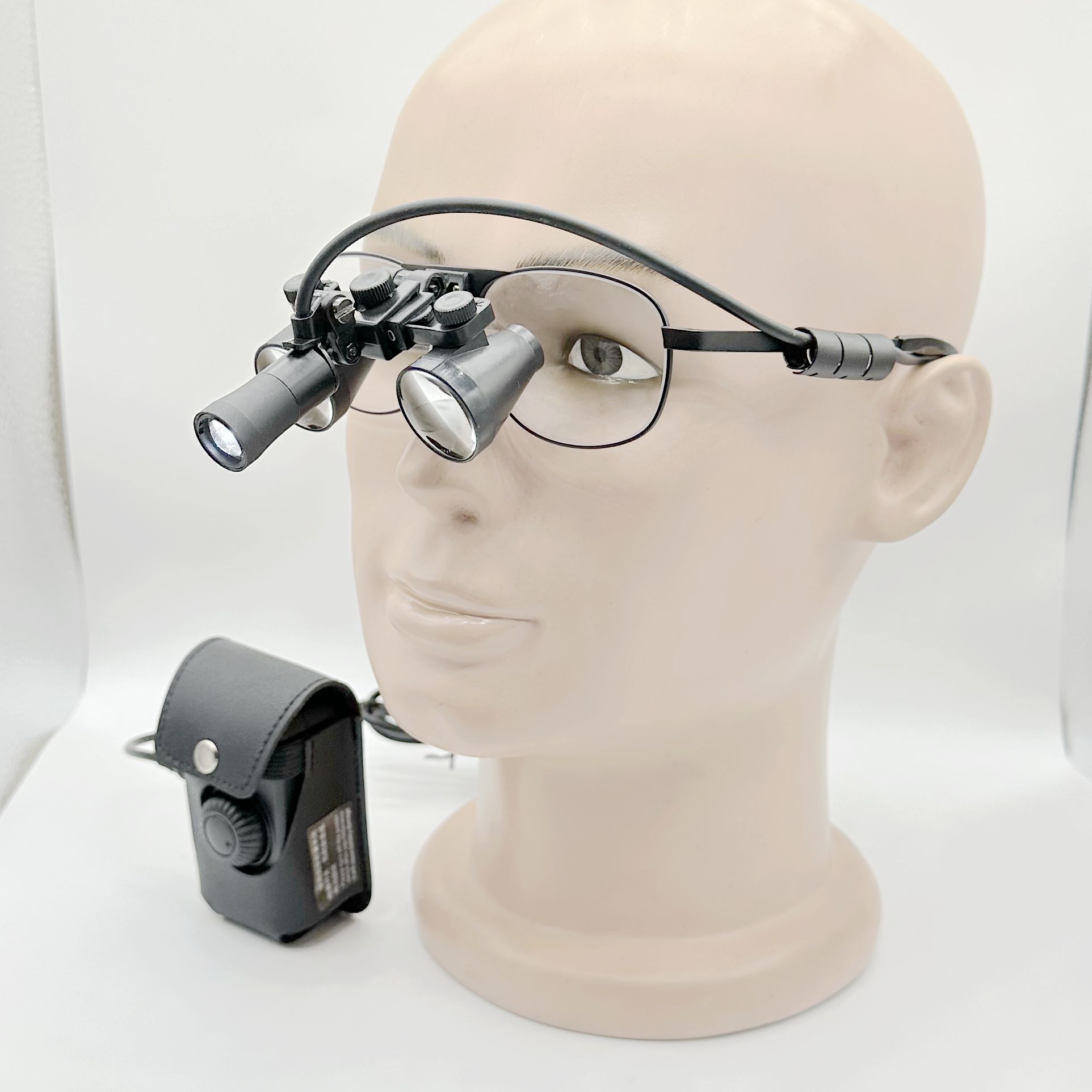 Medical light CHL-JC-M06C-BP With Flip Up dental surgical loupes  2.5x 3.0x 3.5x Titanium  frames 