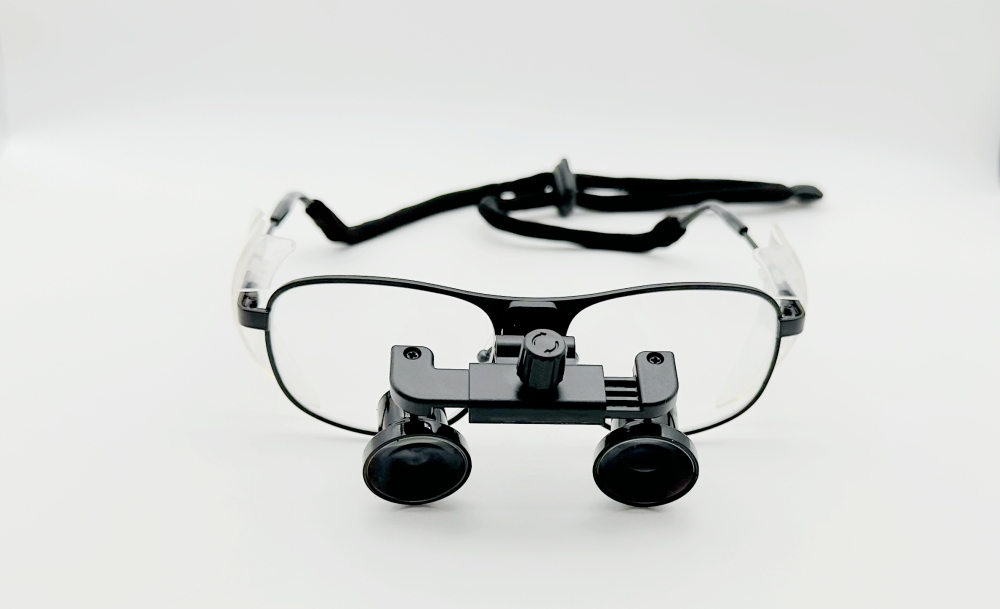 New Flip Up dental loupes surgical Loupes 2.5x 3.0x 3.5x with Titanium Frames CHL serie