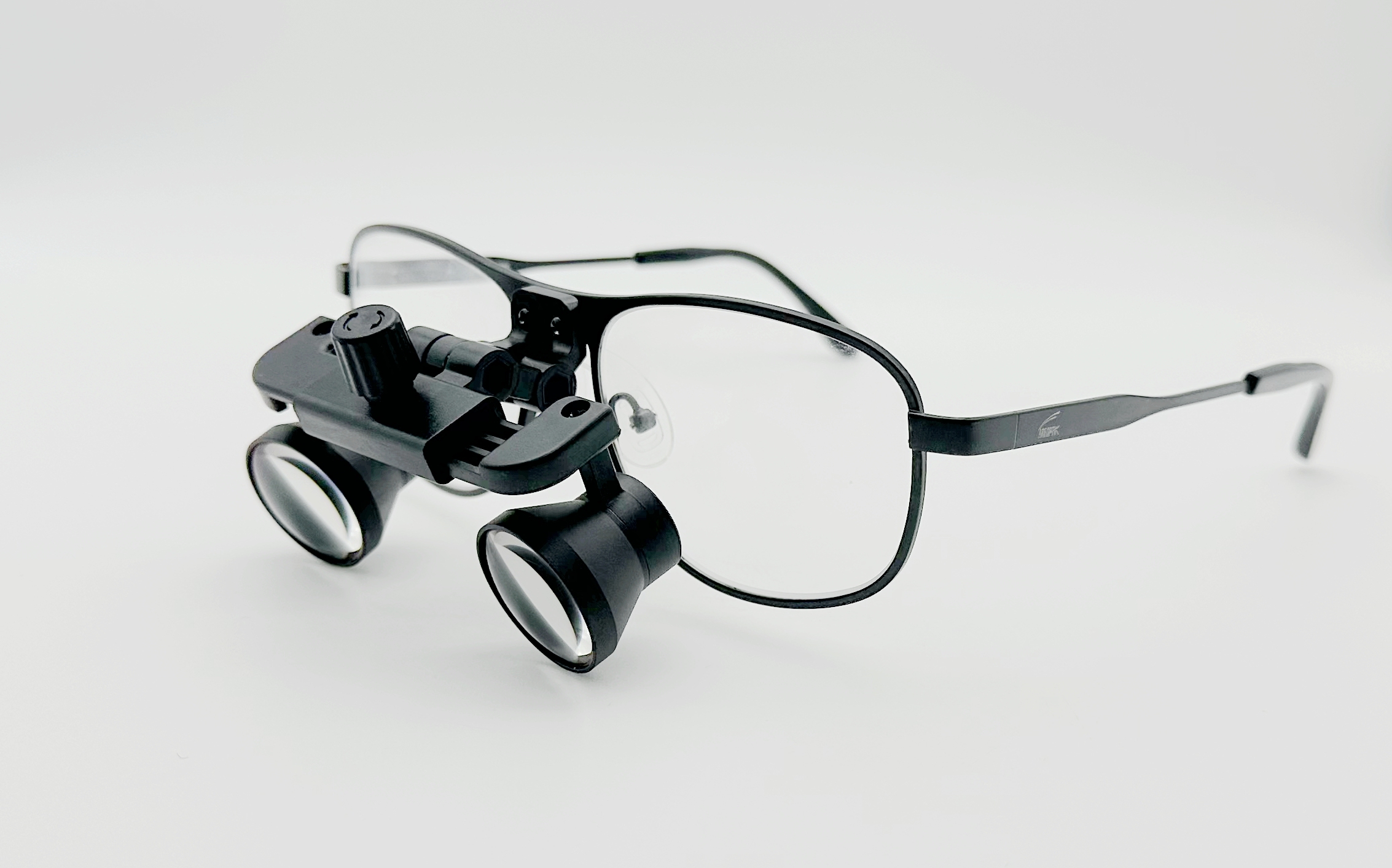 CHL-Pro Flip Up dental loupes surgical Loupes 2.5x 3.0x 3.5x with Titanium Frames CHL-Pro series