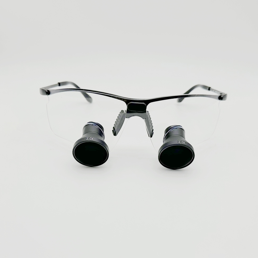 New Sporty TTL Dental loupes Surgical loupes Medical Magnifying Glasses 2.5x 3.0x 3.5x Titanium Frames