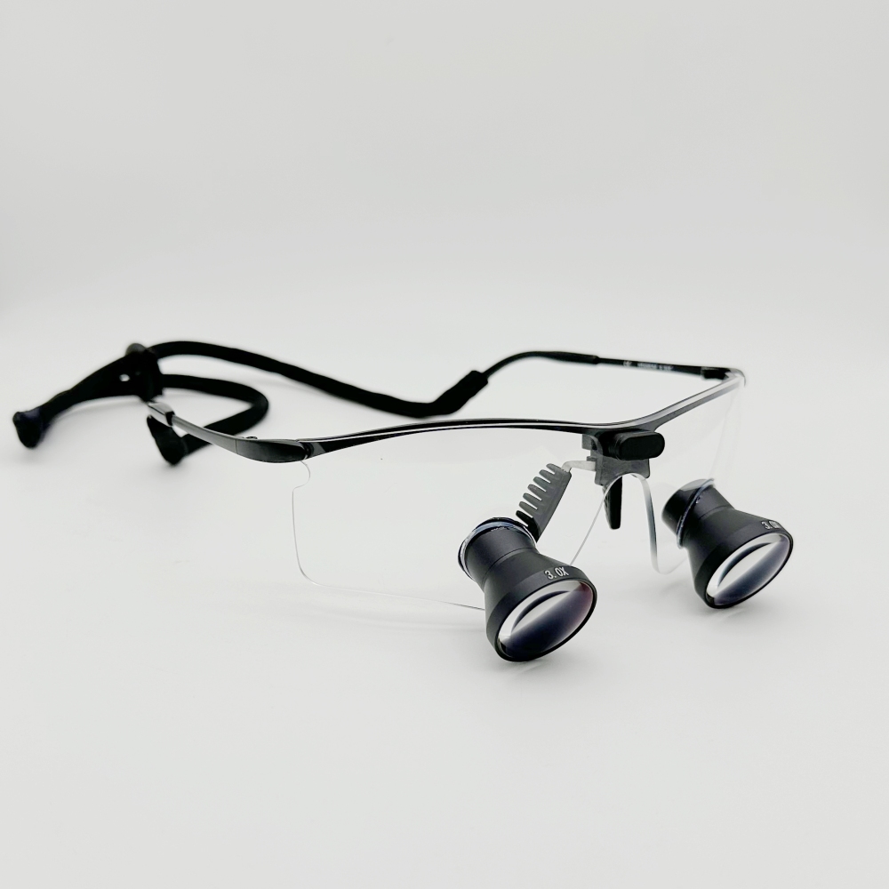 New Sporty TTL Dental loupes Surgical loupes Medical Magnifying Glasses 2.5x 3.0x 3.5x Titanium Frames