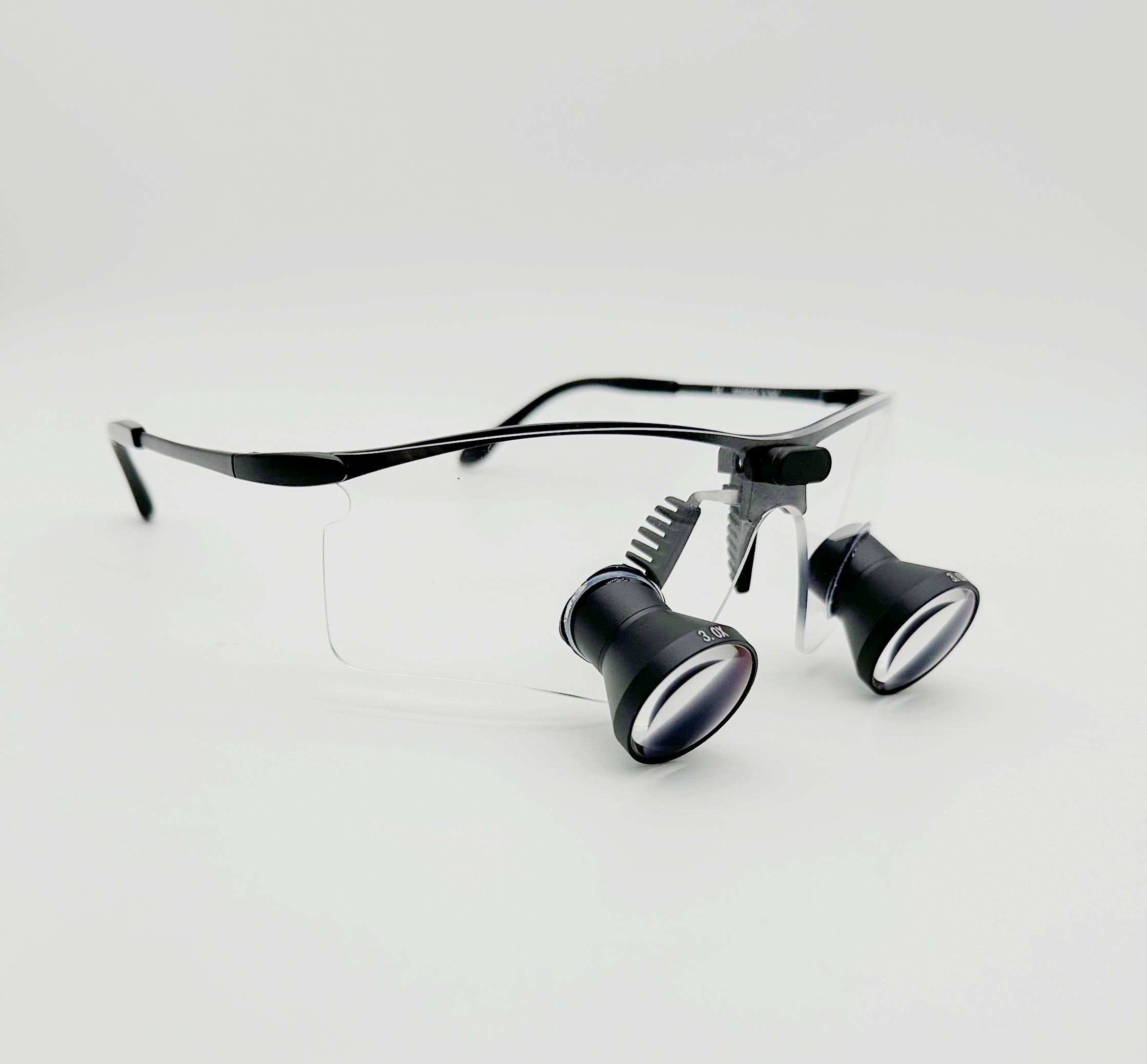 TTL Dental loupes Surgical loupe 2.5x 3.0x 3.5x New Sporty Titanium Frames