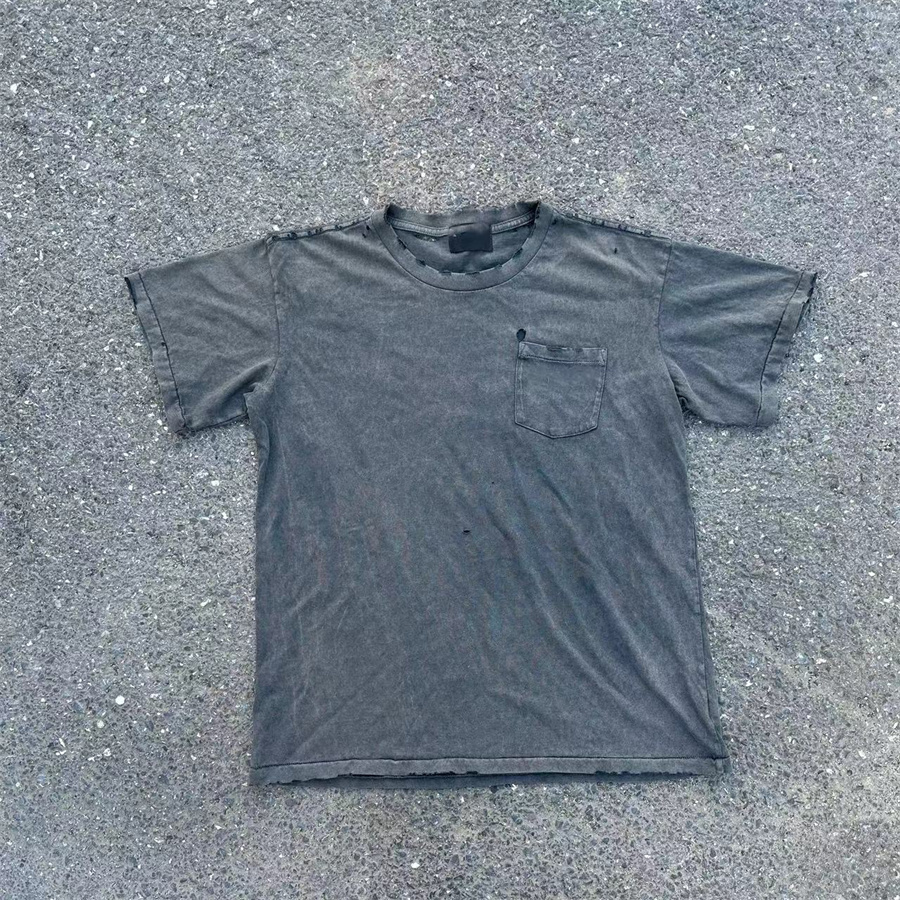 WASHED DISTRESSED TSHIRT