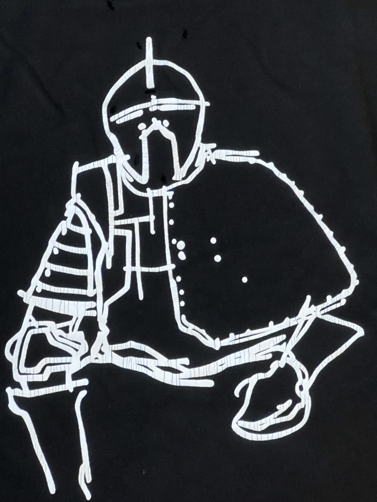 KNIGHT DEMAGED TEE