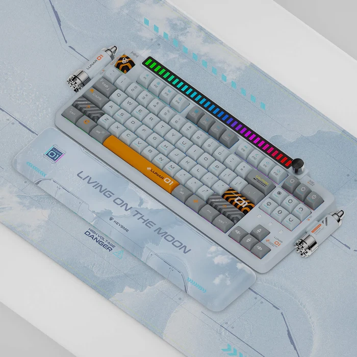 KeysMe Lunar 01 Mechanical Keyboard - Lunar White