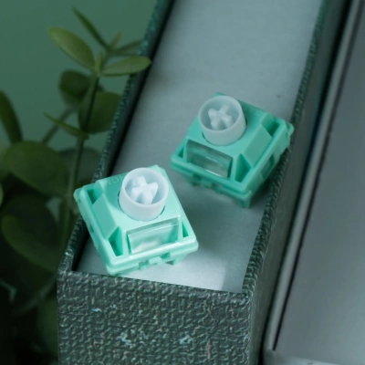 Gateron Magnetic Jade Silent Switch – Ultra-Quiet HE Magnetic Switch