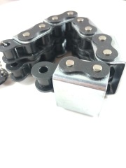 10A-2 conveyor chains with U type attachments