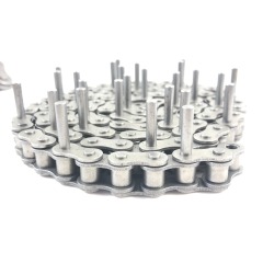 10A conveyor chains with extended pins