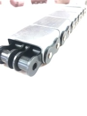 10A-2 conveyor chains with U type attachments