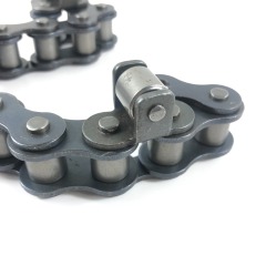 conveyor chains with side rollers