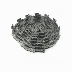 CONVEYOR CHAIN WITH ATTACHMENT